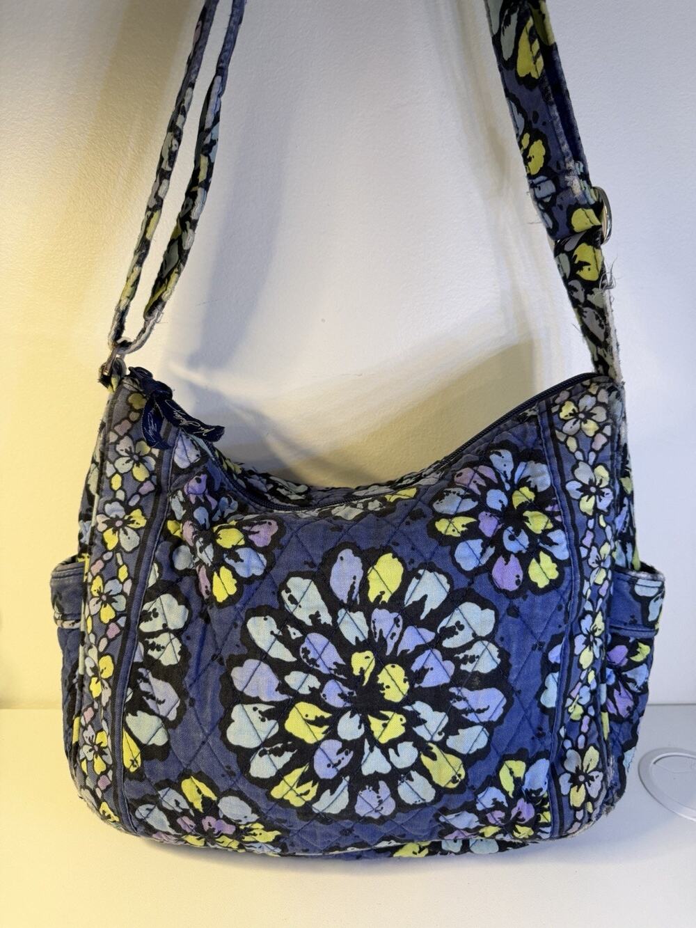 Vera Bradley Indigo Blue Floral Crossbody Bag Shoulder Purse Shoulder *Flaw